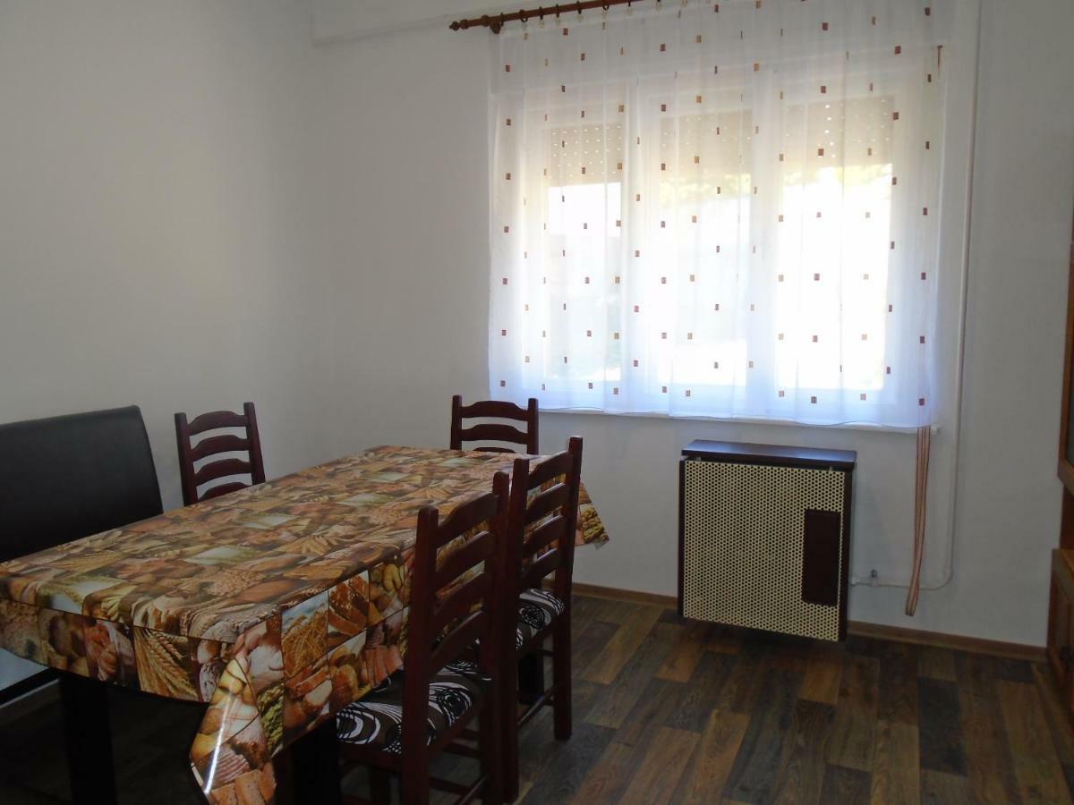 Privat Szallas Miskolctapolca Hotel Екстериор снимка